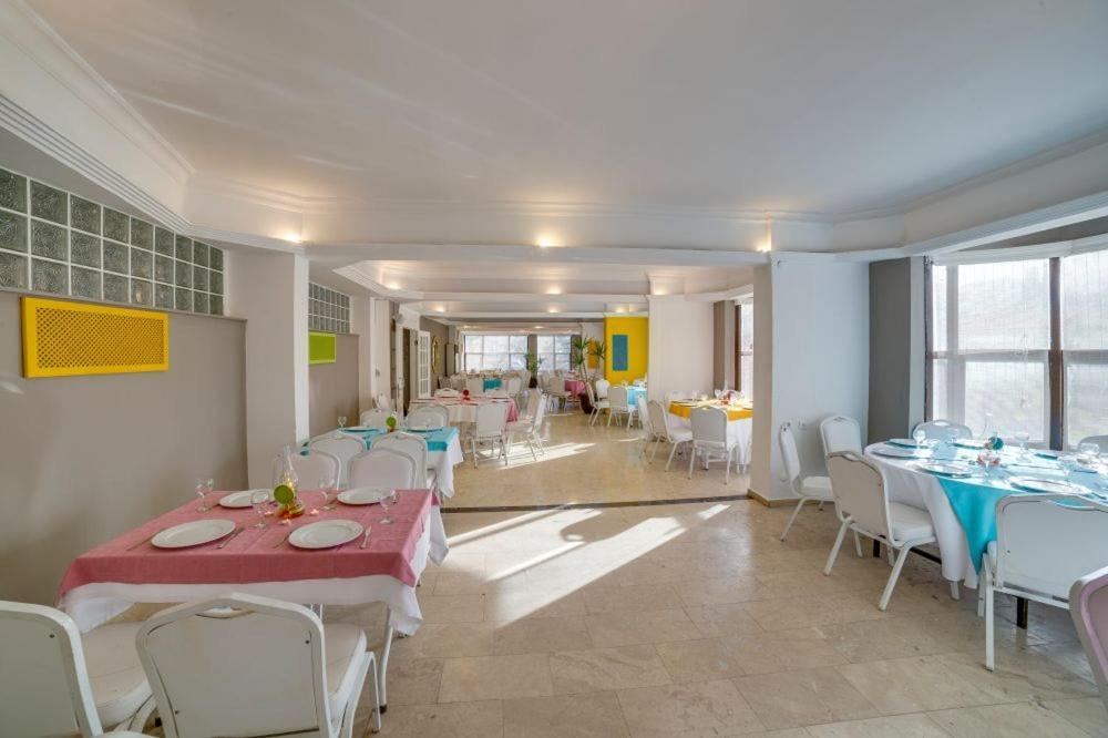 The View City Hotel Kusadası Esterno foto