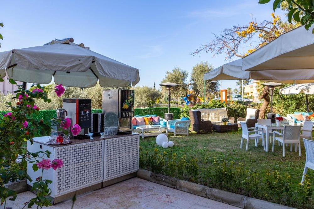 The View City Hotel Kusadası Esterno foto